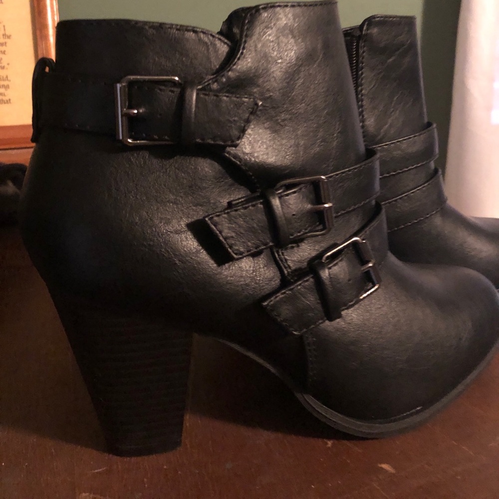 Ankle boots